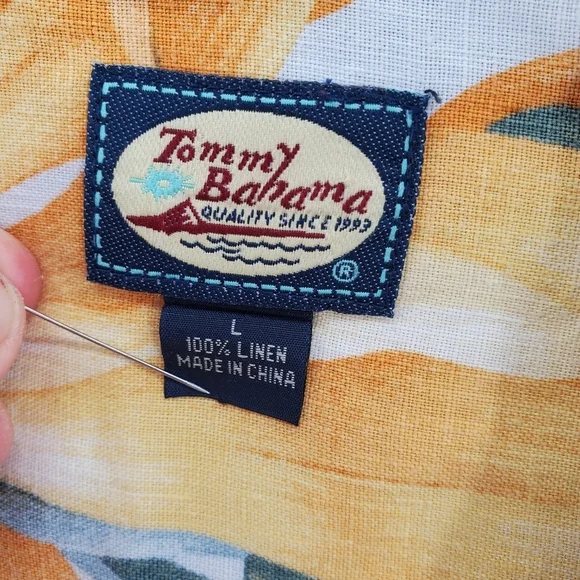 Tommy Bahama Linen Shirt Mens L Floral White Yellow Hawaiian Button Up Relaxed - Picture 2 of 10